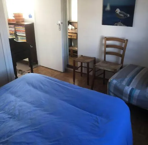 Maison De En Bord De *